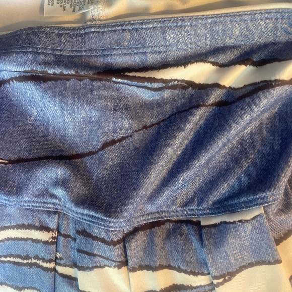 Lucky in Love  Blue and White  Skort - XS blue white , nylon spandex - Picture 3 of 5